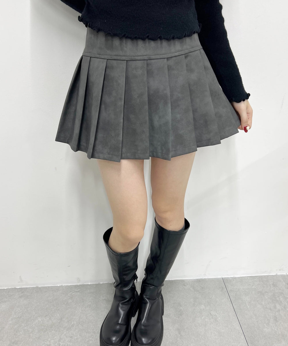 合皮プリーツスカート
