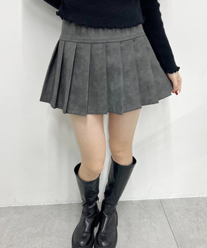 合皮プリーツスカート