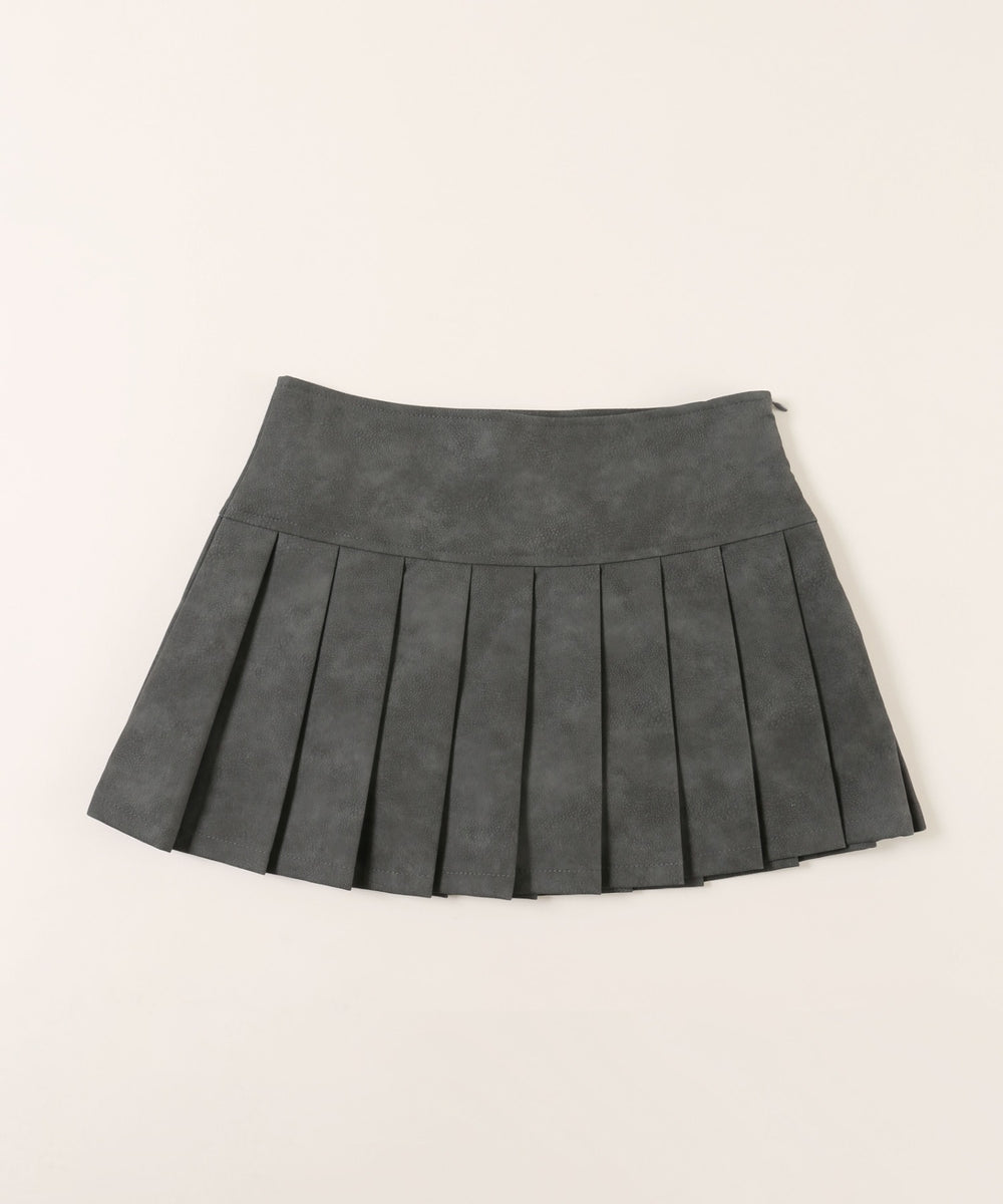 合皮プリーツスカート