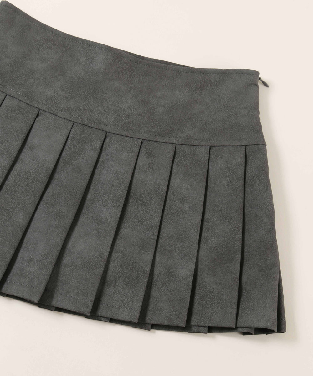 合皮プリーツスカート