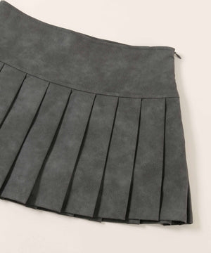 合皮プリーツスカート