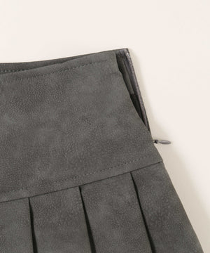 合皮プリーツスカート