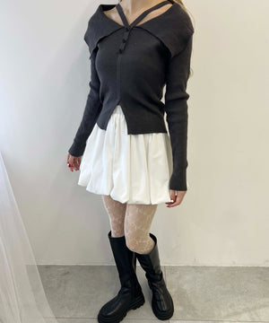 デザインオフショルトップス