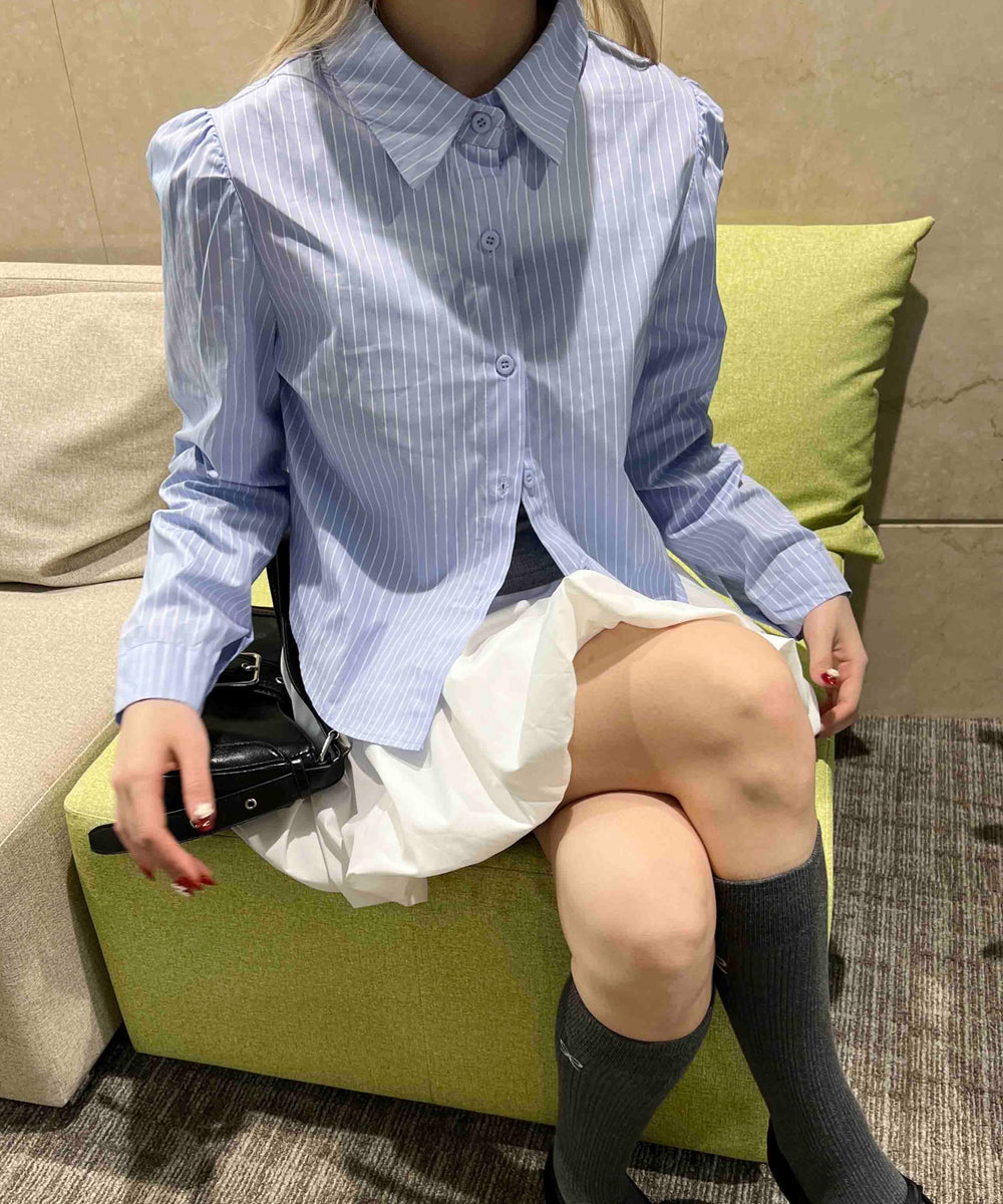 シンプルシャツ