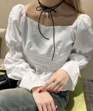 ホワイト モデル：160㎝ F着用