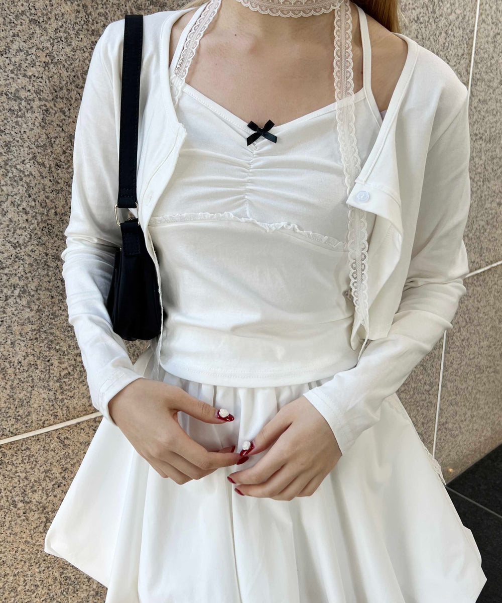 ホワイト モデル：160㎝ F着用