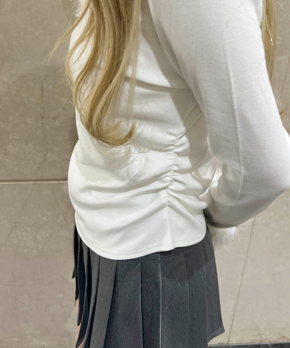 フェイクファーパイピングトップス