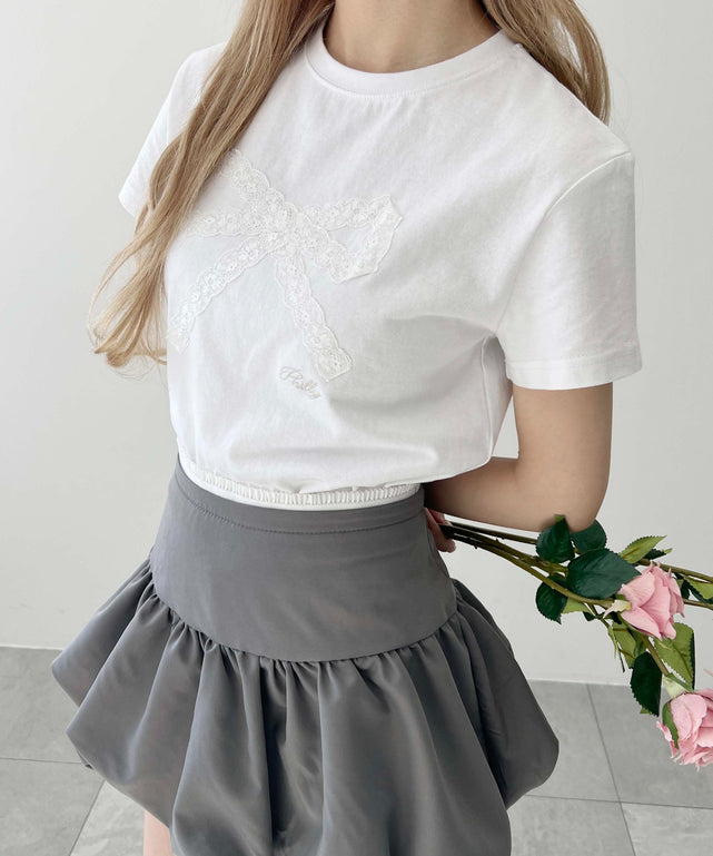 ホワイト モデル：160㎝ F着用