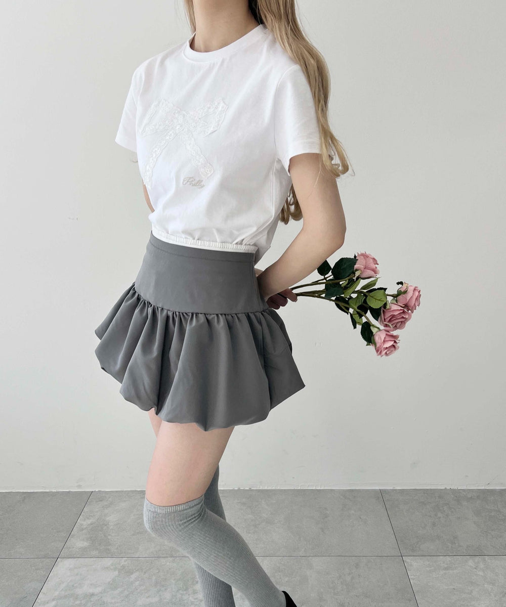 ホワイト モデル：160㎝ F着用