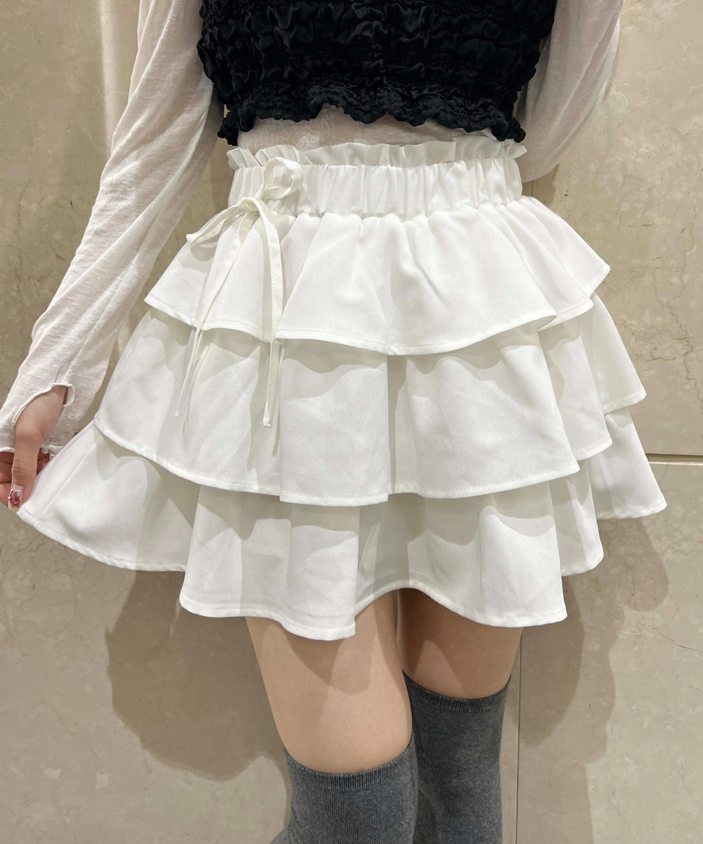 ホワイト モデル：160㎝ F着用