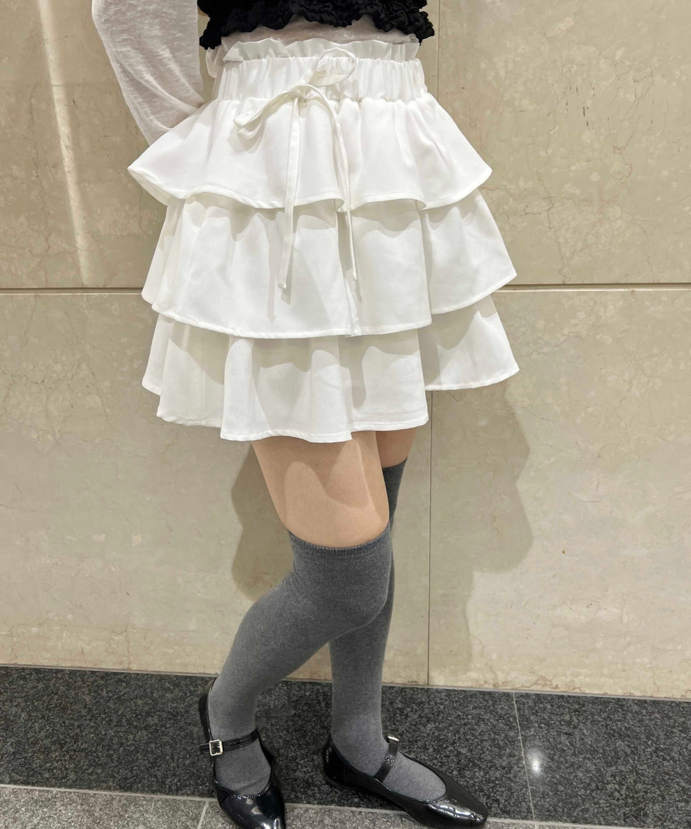 ホワイト モデル：160㎝ F着用