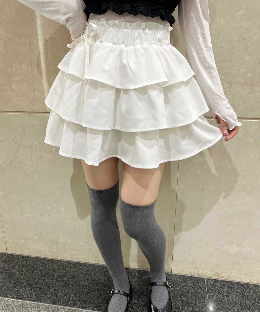 ホワイト モデル：160㎝ F着用