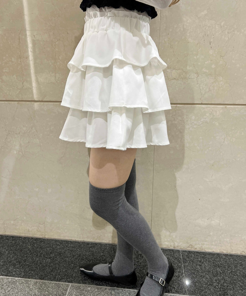 ホワイト モデル：160㎝ F着用