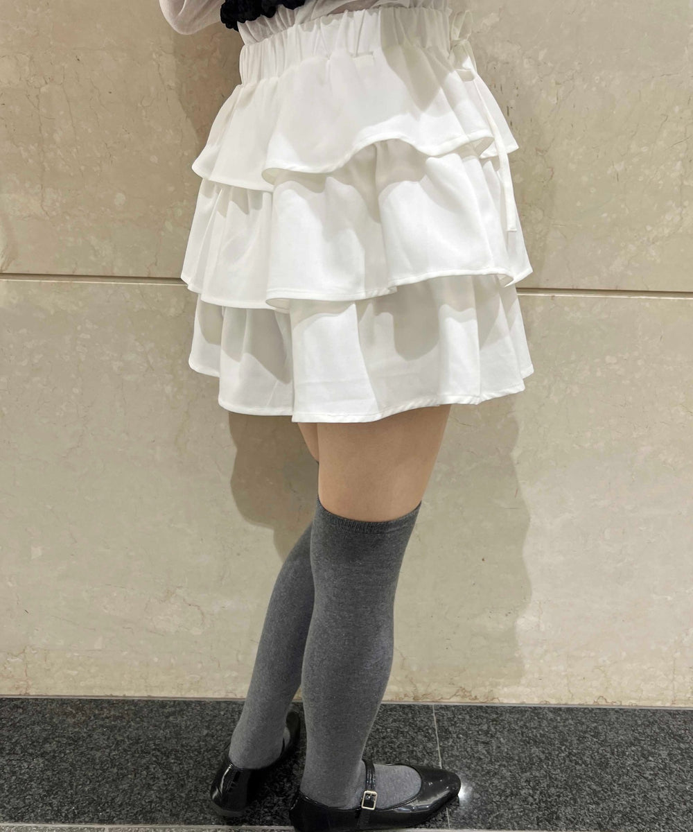 ホワイト モデル：160㎝ F着用