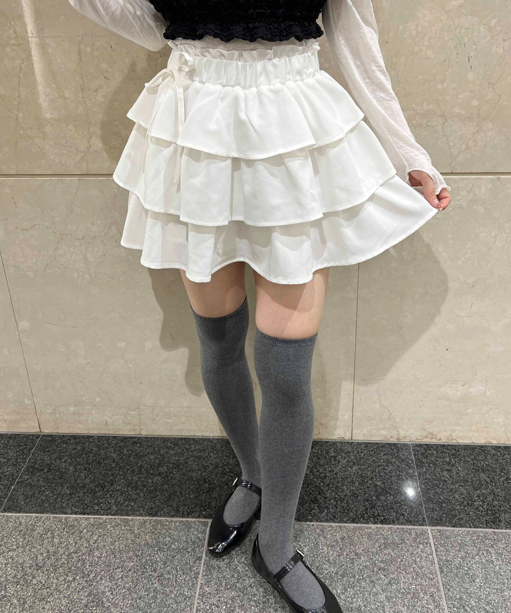 ホワイト モデル：160㎝ F着用