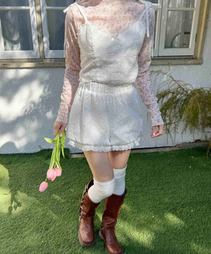 ホワイト モデル：160㎝ F着用