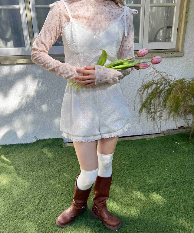 ホワイト モデル：160㎝ F着用