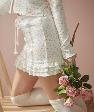 ホワイト モデル：156㎝ F着用