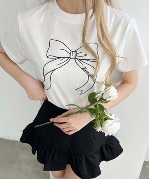 ホワイト モデル：160㎝ F着用