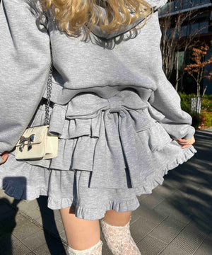 グレー モデル：160㎝ F着用