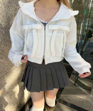 ホワイト モデル：160㎝ F着用