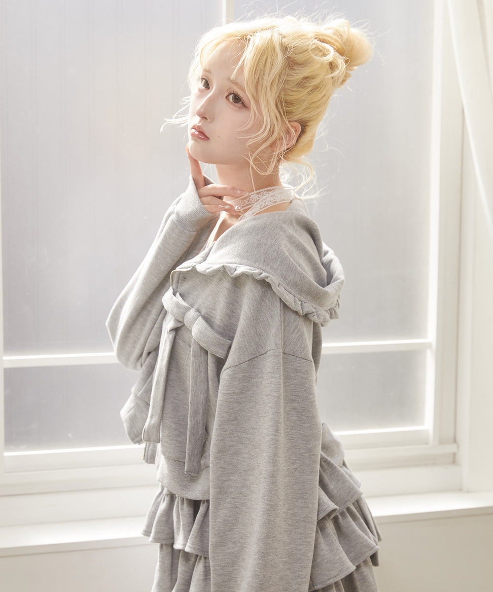 グレー モデル：156㎝ F着用