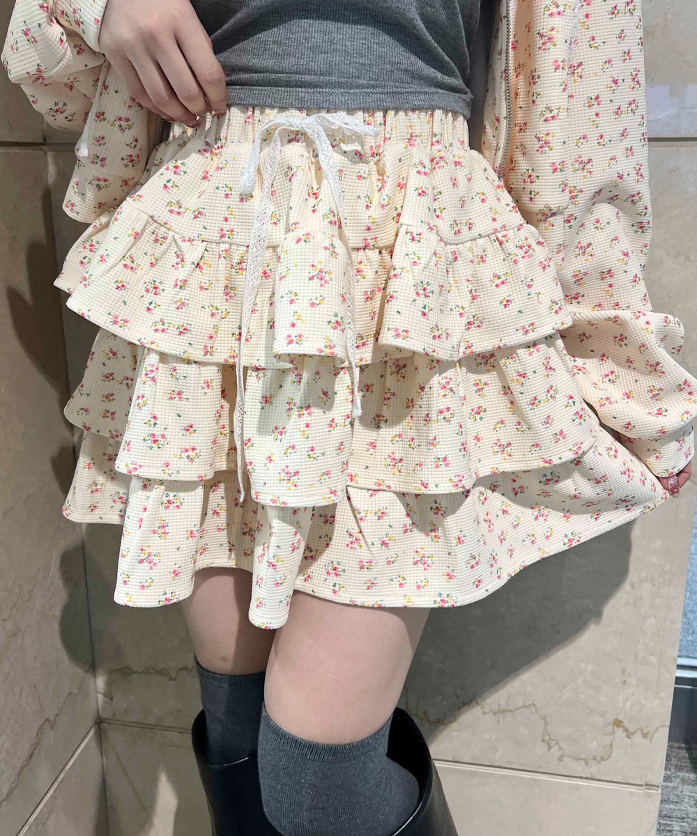 ホワイトアイボリー モデル：160㎝ F着用