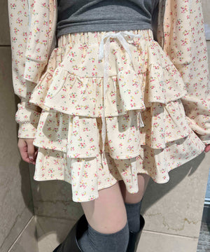 ホワイトアイボリー モデル：160㎝ F着用