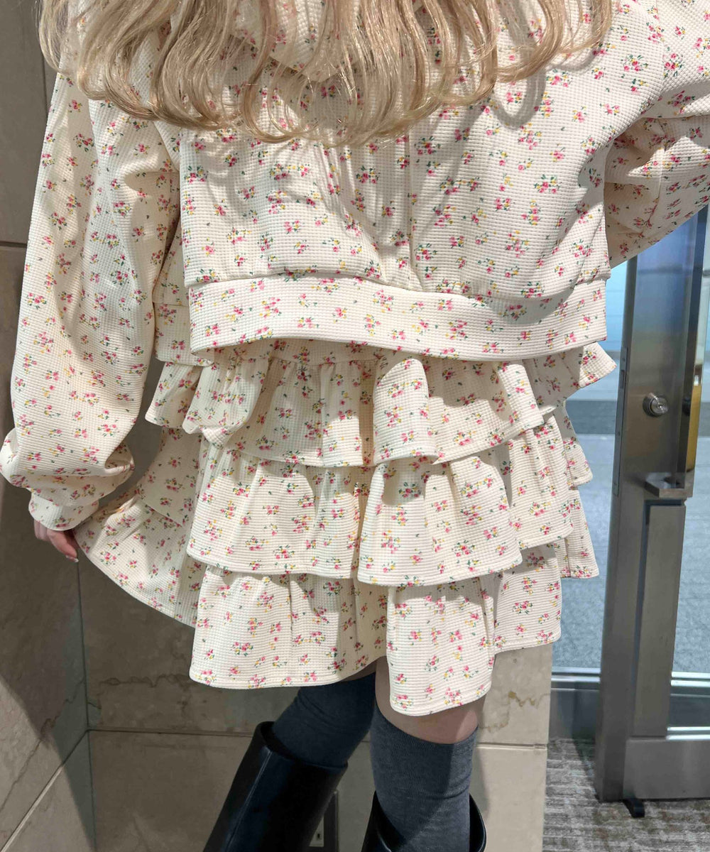 ホワイトアイボリー モデル：160㎝ F着用