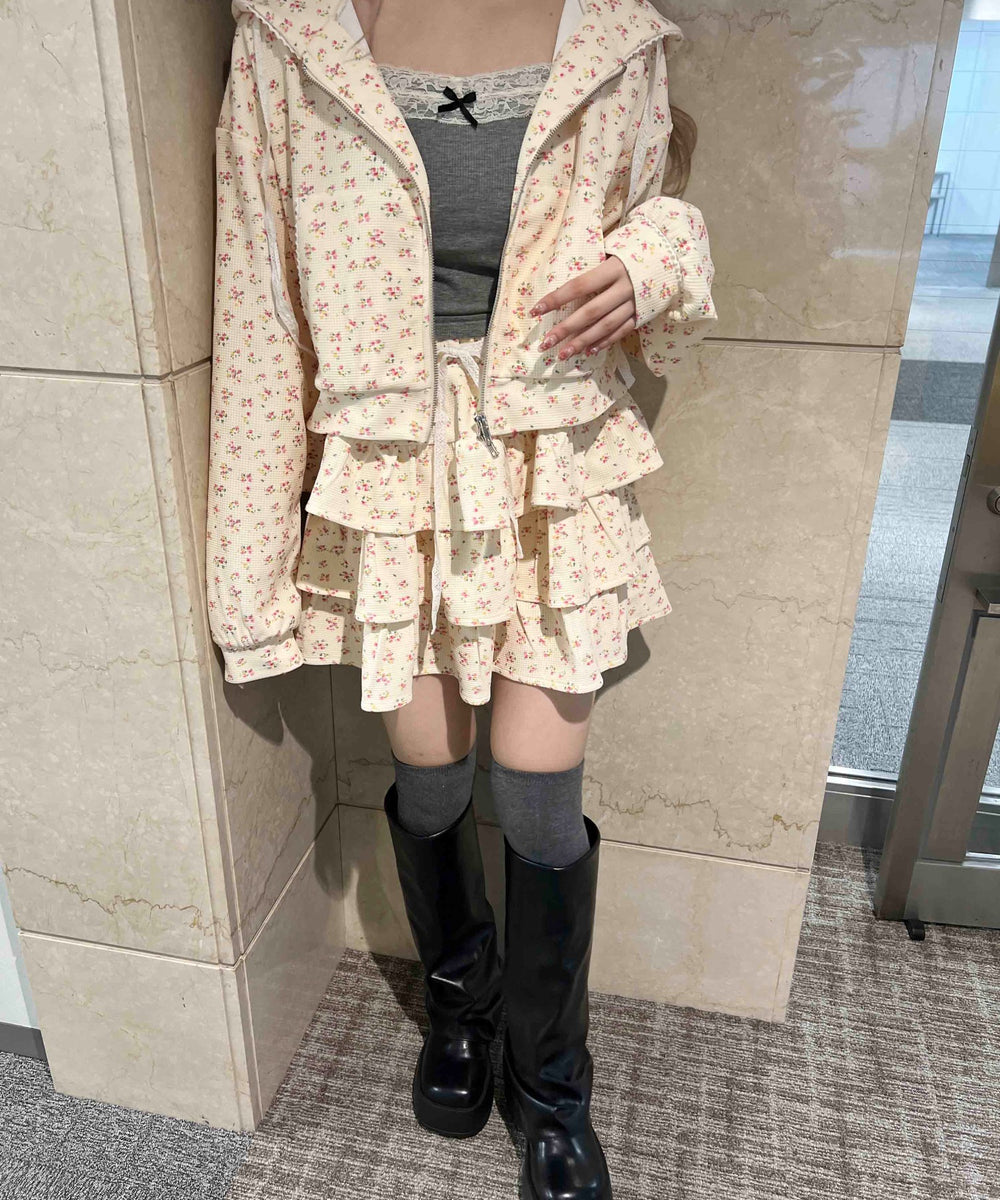 ホワイトアイボリー モデル：160㎝ F着用