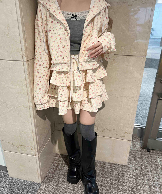 ホワイトアイボリー モデル：160㎝ F着用