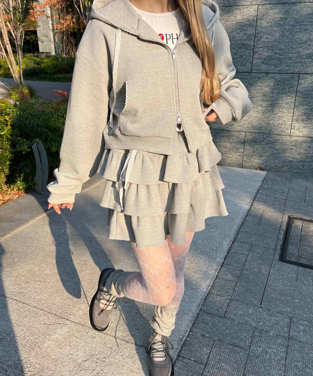 グレー モデル：160㎝ F着用