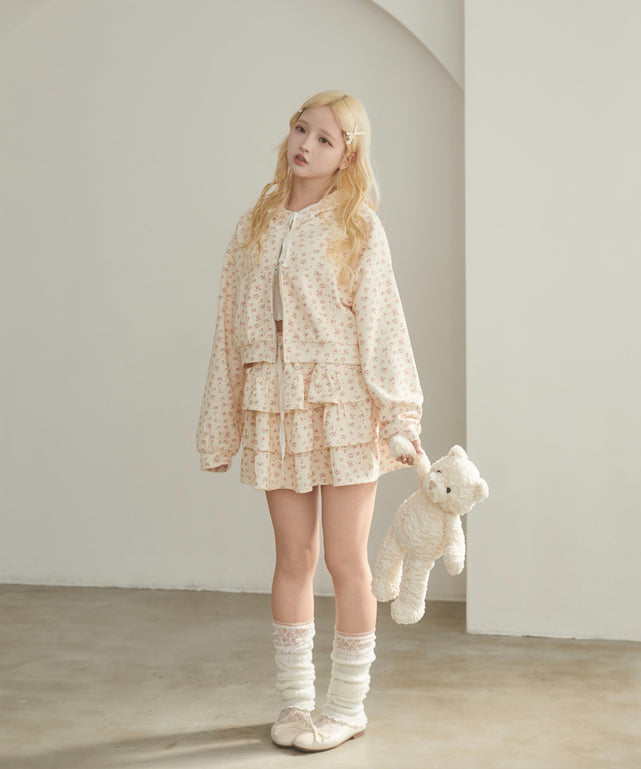 ホワイトアイボリー モデル：156㎝ F着用