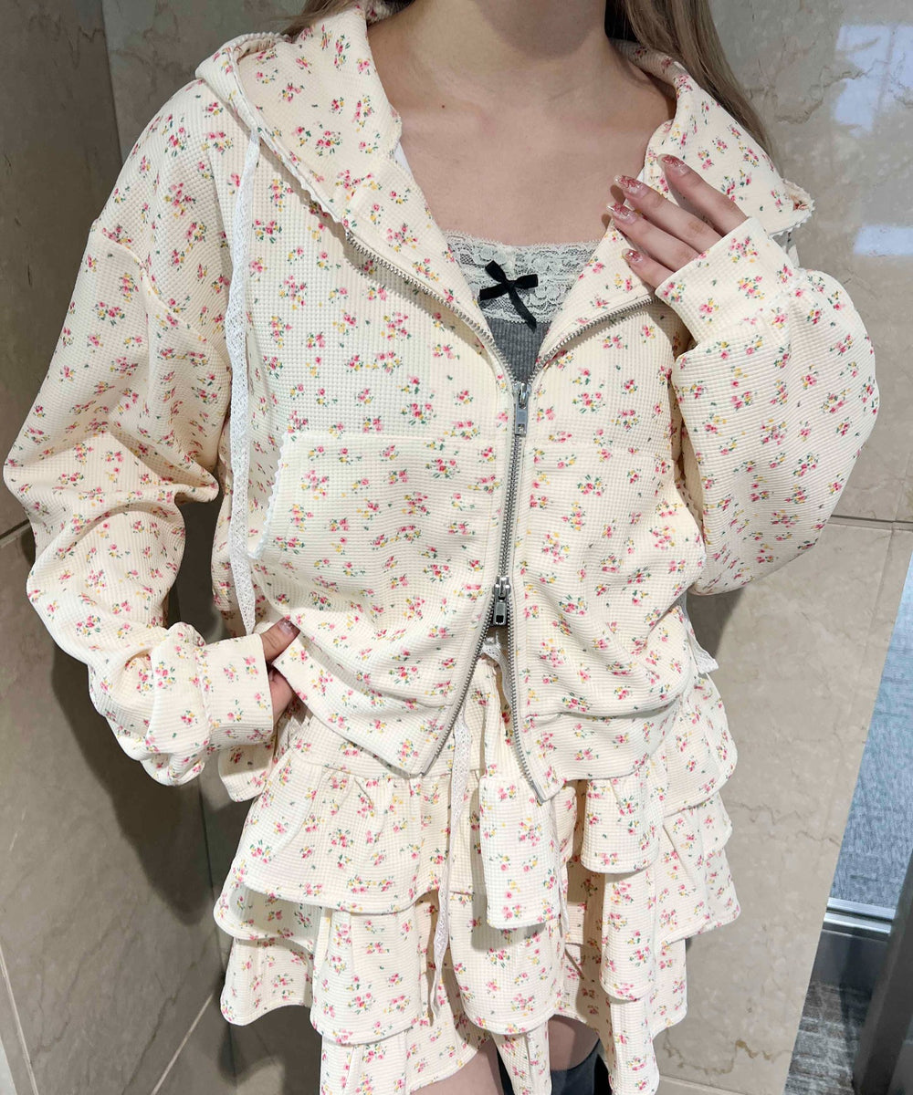 ホワイトアイボリー モデル：160㎝ F着用