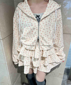 ホワイトアイボリー モデル：160㎝ F着用