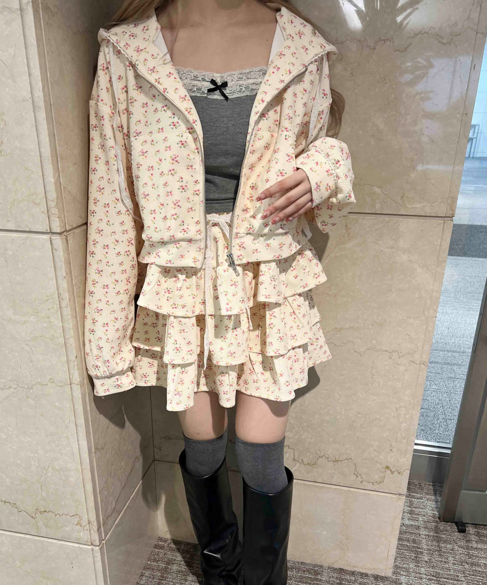 ホワイトアイボリー モデル：160㎝ F着用