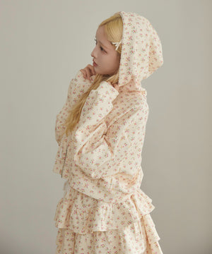 ホワイトアイボリー モデル：156㎝ F着用