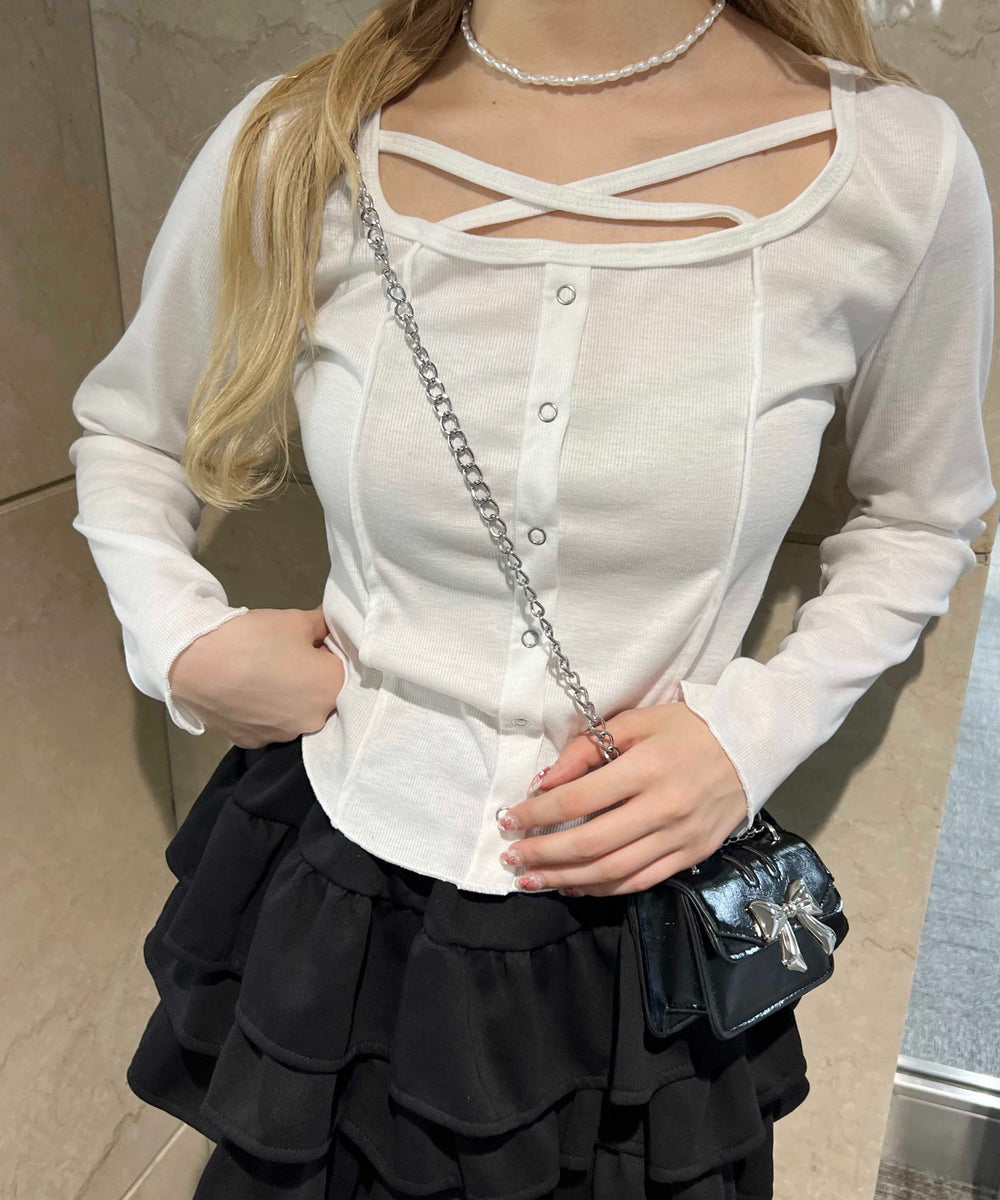 ホワイト モデル：160㎝ F着用