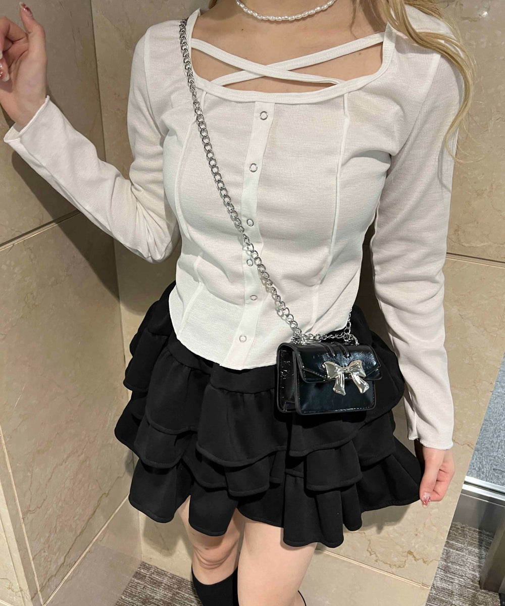 ホワイト モデル：160㎝ F着用