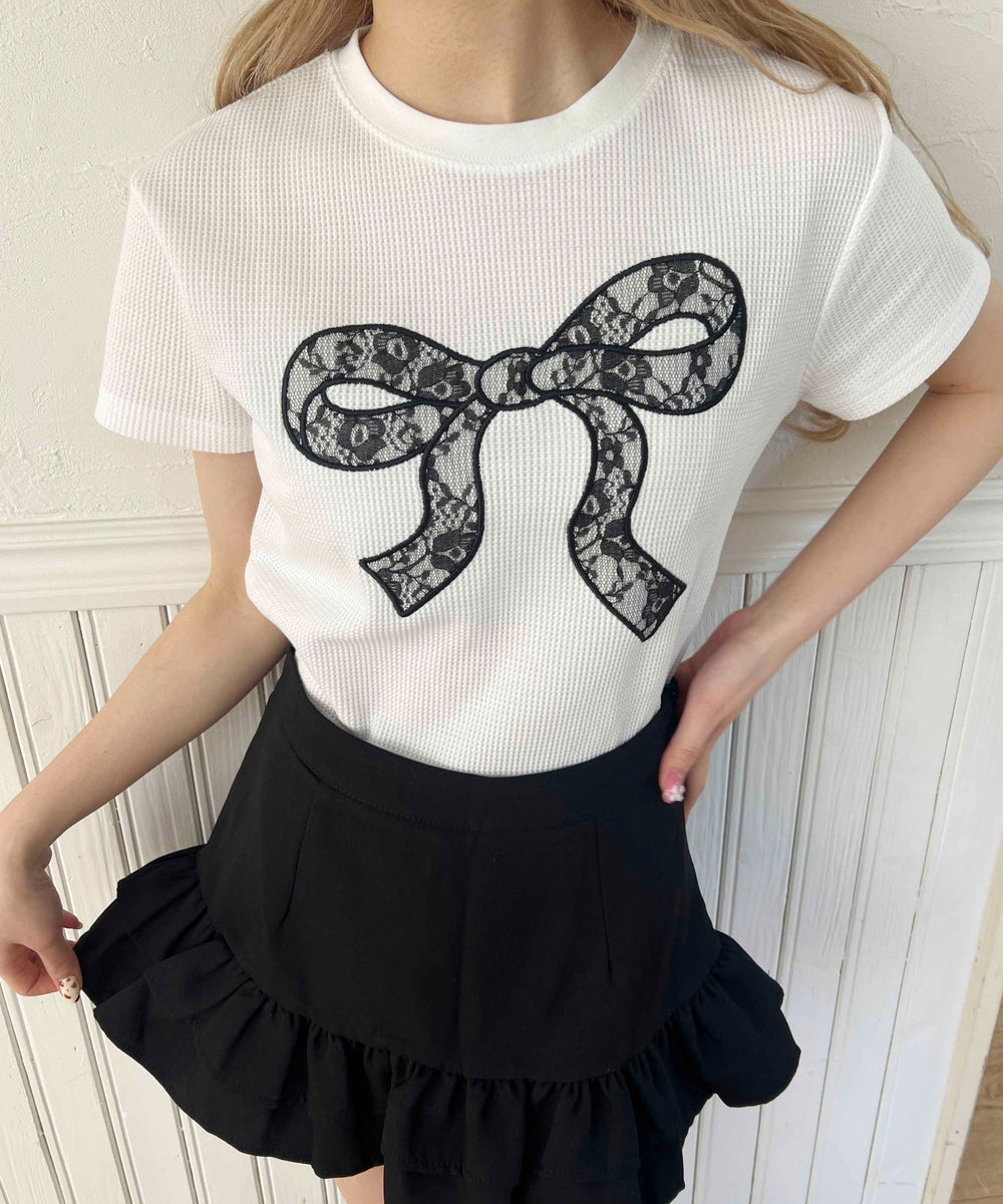 ホワイト モデル：160㎝ F着用