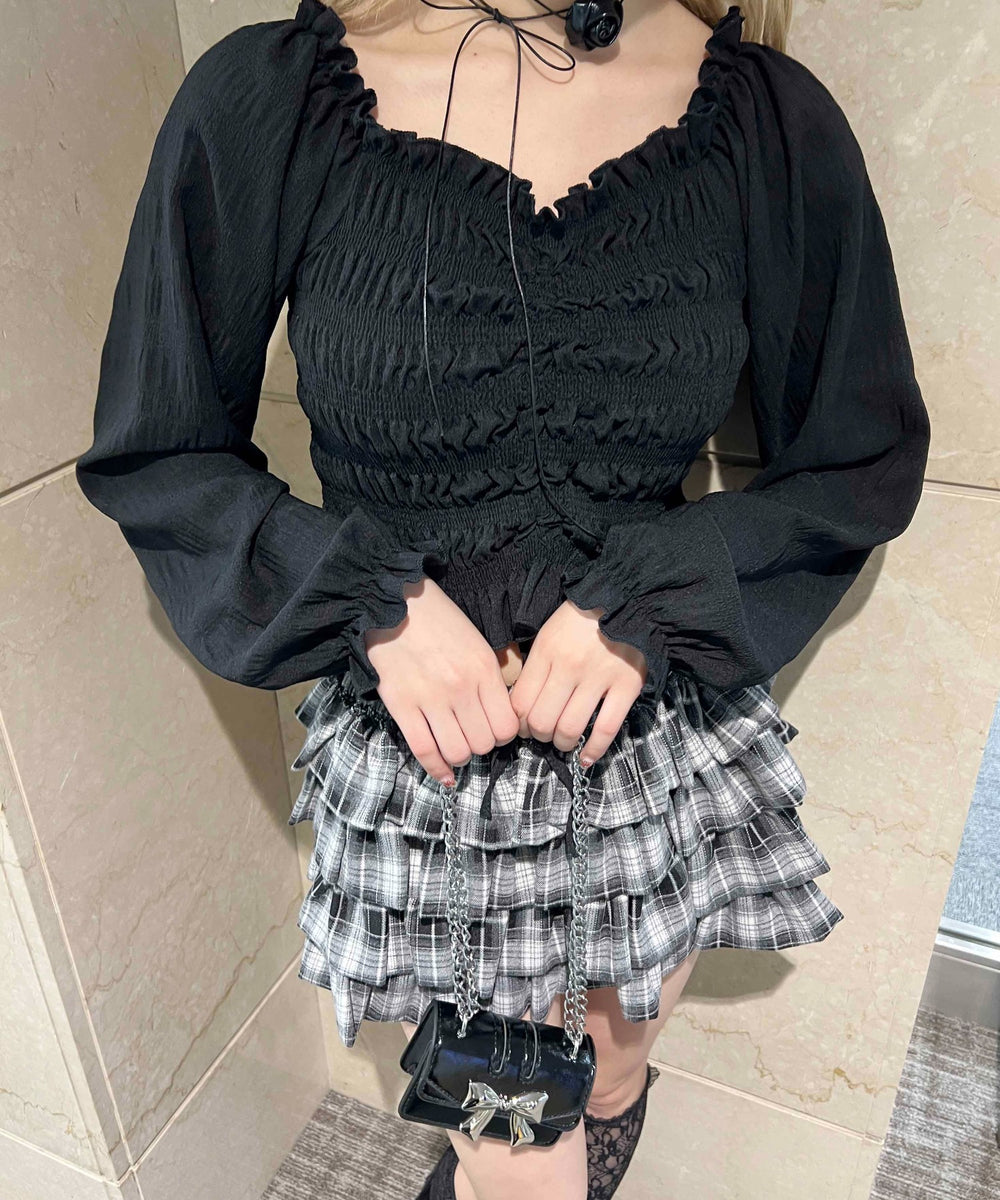 ドロストパフスリーブブラウス