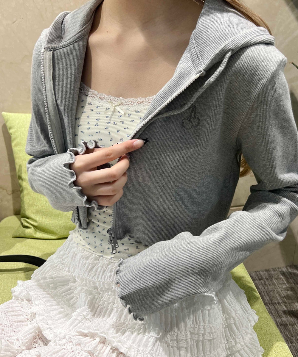 グレー モデル：160㎝ F着用