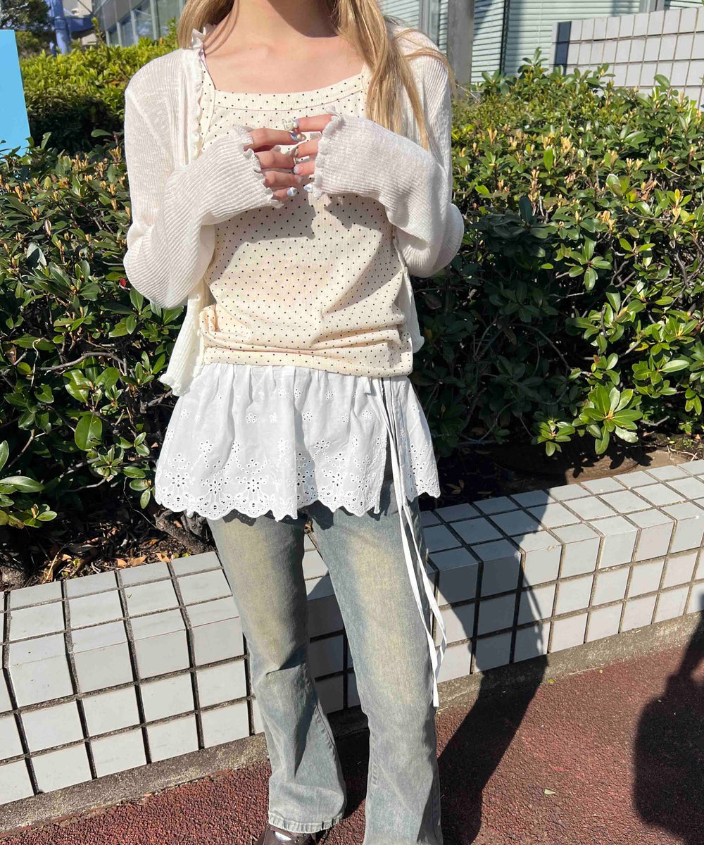 ホワイト モデル：160㎝ F着用