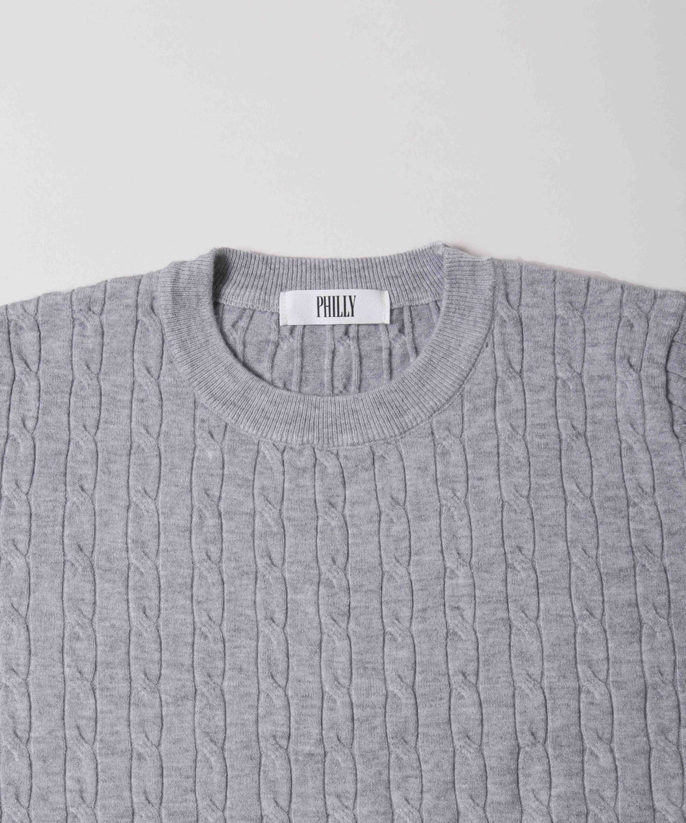 ケーブル半袖ニット
