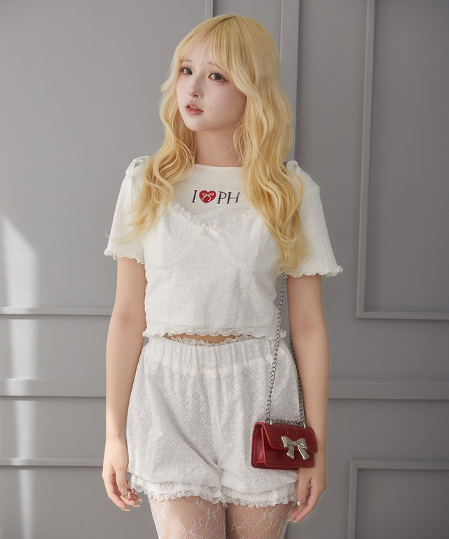 ホワイト  モデル：156㎝ F着用