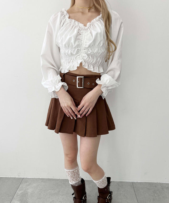 ホワイト モデル：160㎝ F着用