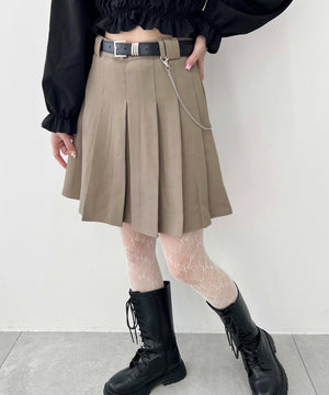 ベージュ モデル：160㎝ F着用