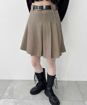 ベージュ モデル：160㎝ F着用