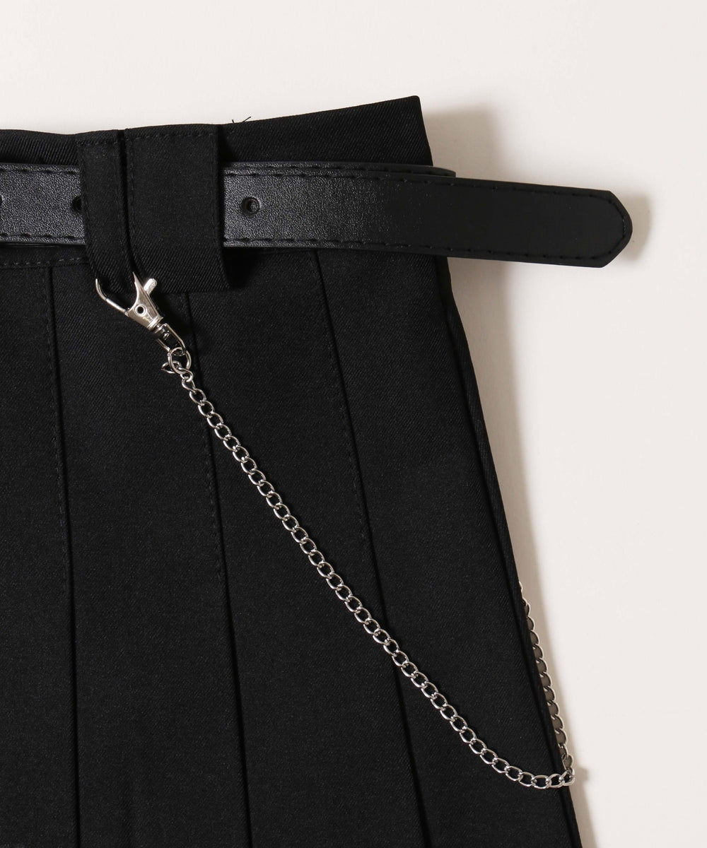 ベルト付きプリーツスカート