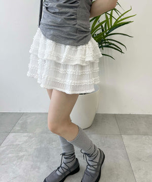 ホワイト モデル：160㎝ F着用